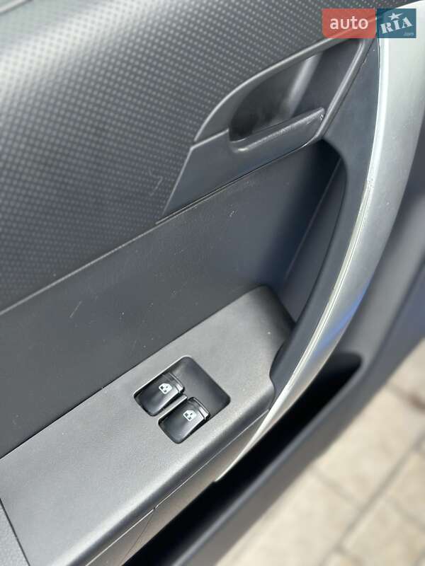 Хэтчбек Chevrolet Aveo 2011 в Павлограде