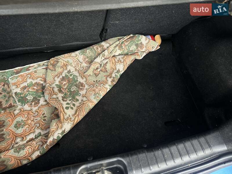 Хэтчбек Chevrolet Aveo 2011 в Павлограде