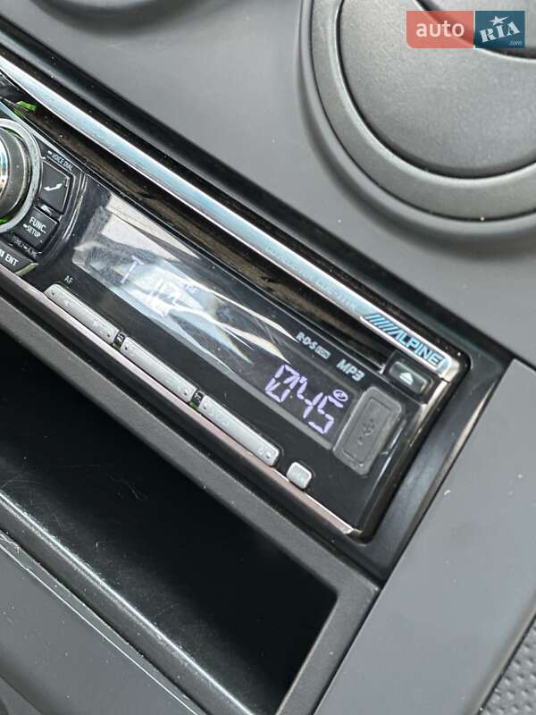 Хэтчбек Chevrolet Aveo 2011 в Павлограде