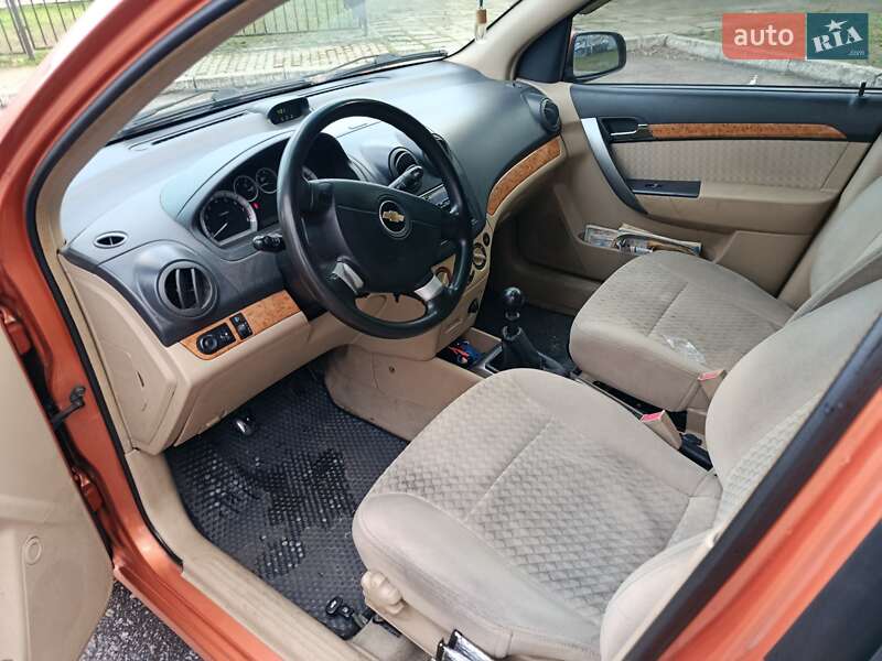 Седан Chevrolet Aveo 2007 в Кременчуге