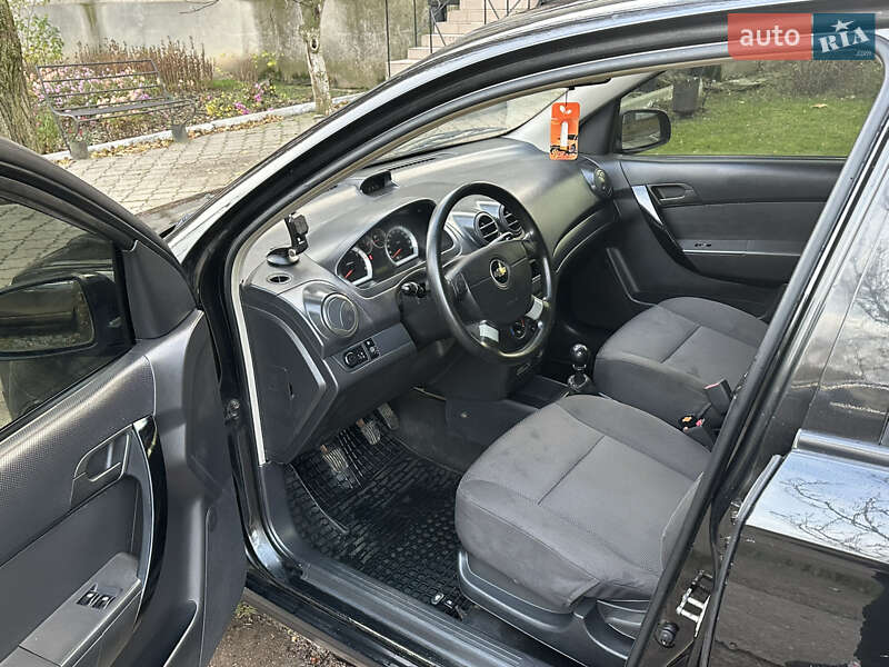 Седан Chevrolet Aveo 2008 в Новом Буге