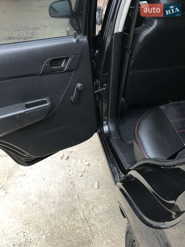 Седан Chevrolet Aveo 2006 в Городке