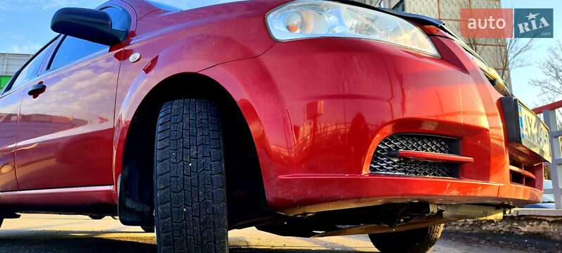 Седан Chevrolet Aveo 2011 в Харькове