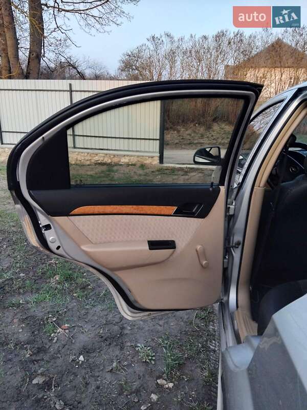 Седан Chevrolet Aveo 2008 в Тернополе