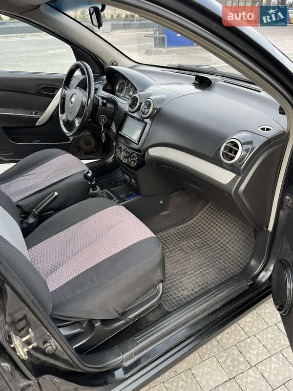 Седан Chevrolet Aveo 2007 в Запорожье