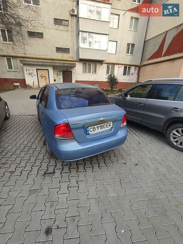 Седан Chevrolet Aveo 2005 в Черновцах