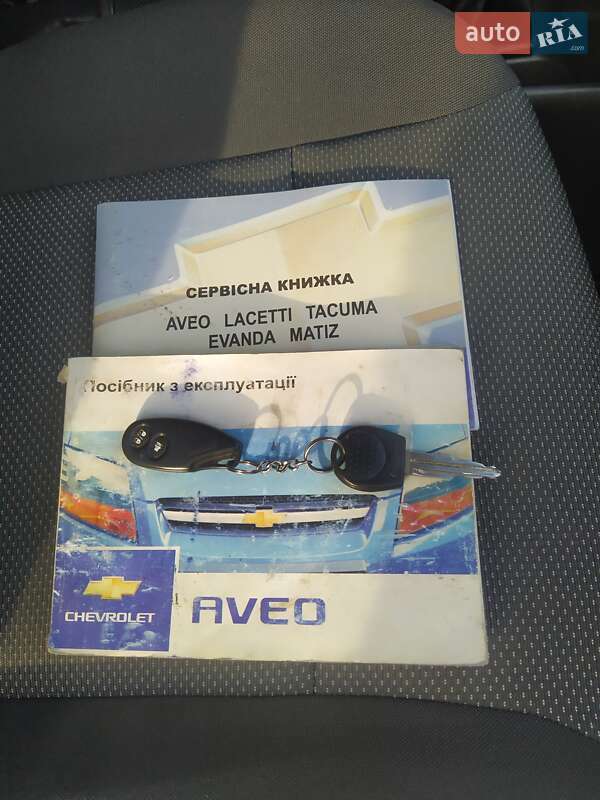 Седан Chevrolet Aveo 2006 в Мерефа