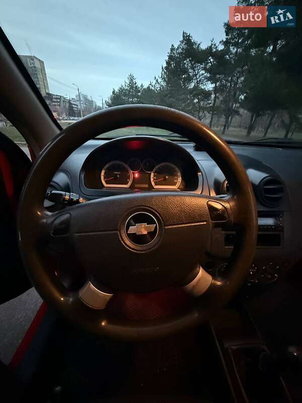 Седан Chevrolet Aveo 2008 в Днепре