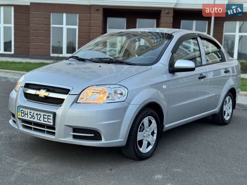 Седан Chevrolet Aveo 2006 в Николаеве