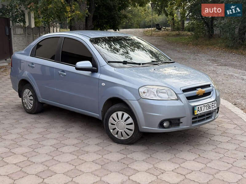Седан Chevrolet Aveo 2007 в Днепре