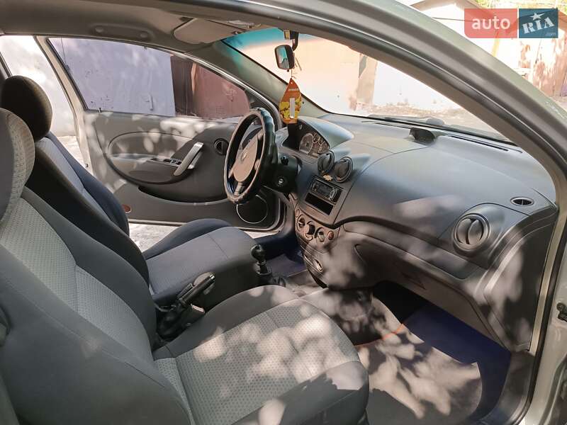 Хэтчбек Chevrolet Aveo 2008 в Запорожье