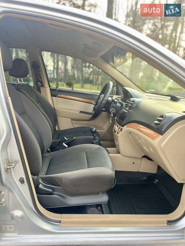 Седан Chevrolet Aveo 2008 в Харкові