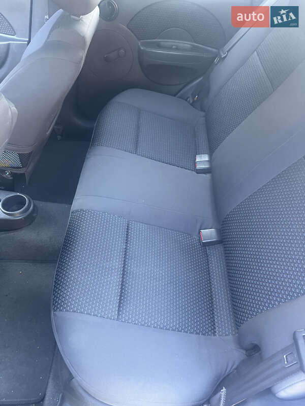 Хэтчбек Chevrolet Aveo 2006 в Макарове