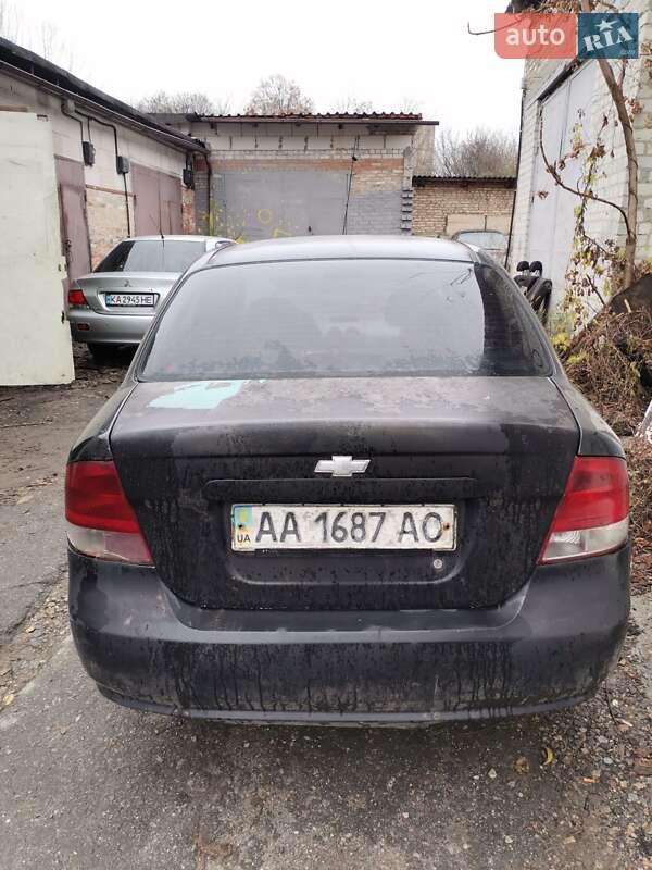 Седан Chevrolet Aveo 2005 в Києві