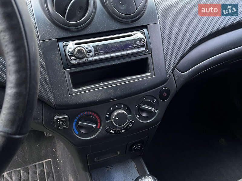 Седан Chevrolet Aveo 2007 в Луцьку