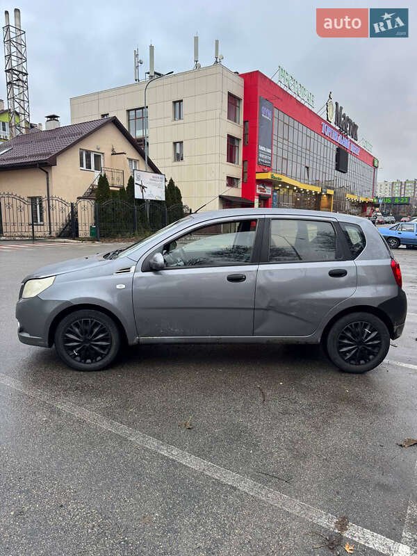 Хетчбек Chevrolet Aveo 2008 в Києві