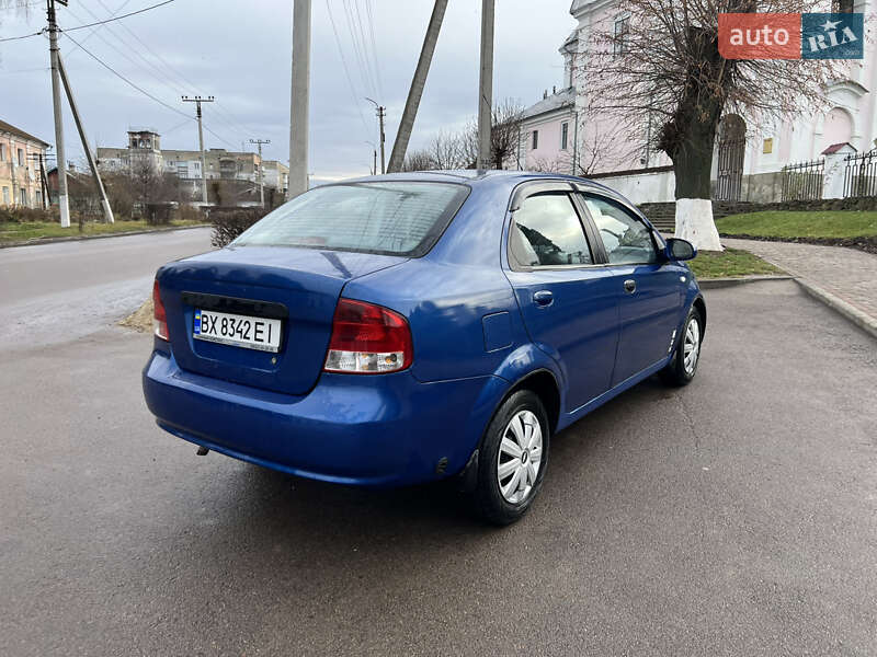 Седан Chevrolet Aveo 2005 в Ізяславі