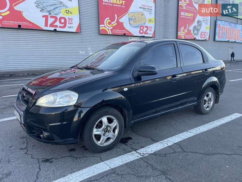 Седан Chevrolet Aveo 2006 в Полтаве