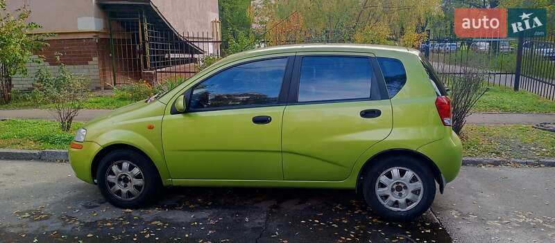 Хетчбек Chevrolet Aveo 2005 в Києві