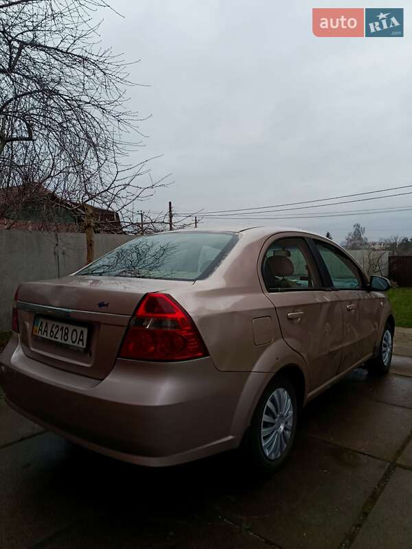 Седан Chevrolet Aveo 2007 в Києві