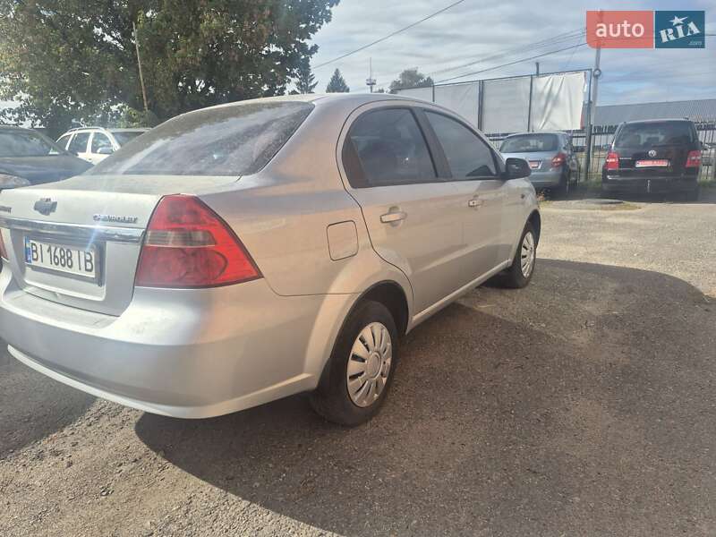 Седан Chevrolet Aveo 2007 в Полтаве