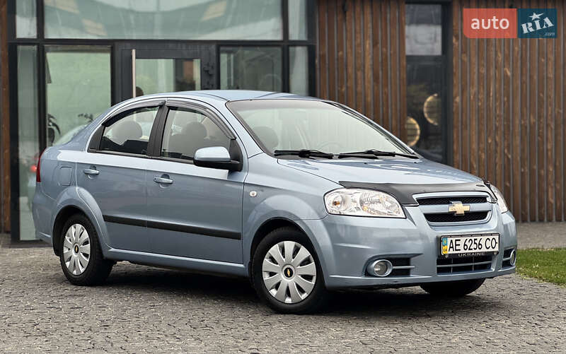 Седан Chevrolet Aveo 2008 в Дніпрі