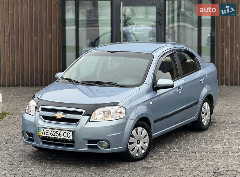 Седан Chevrolet Aveo 2008 в Дніпрі