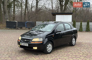 Седан Chevrolet Aveo 2005 в Жовкве