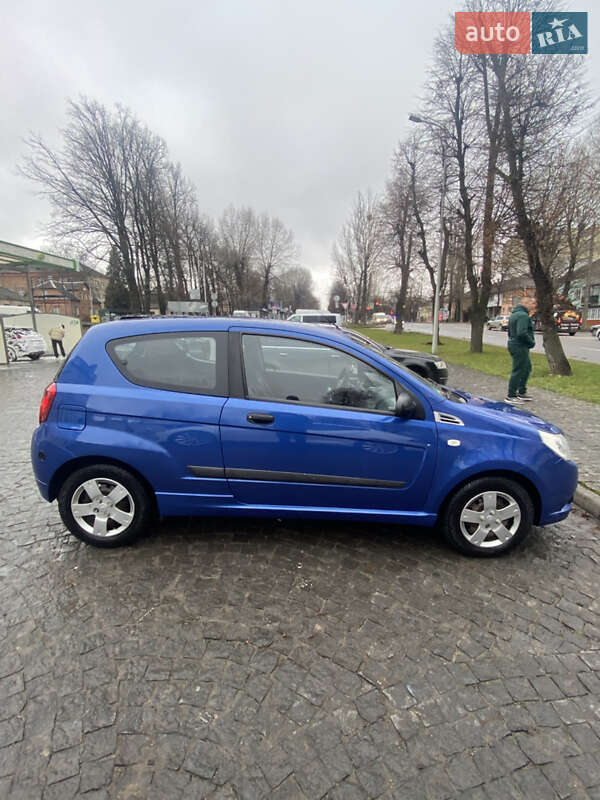 Хэтчбек Chevrolet Aveo 2008 в Хмельницком