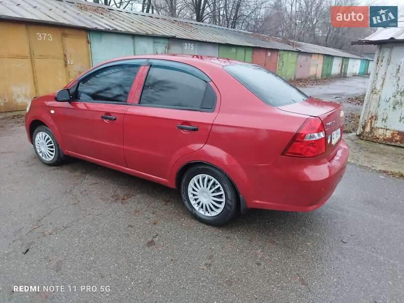 Седан Chevrolet Aveo 2006 в Киеве
