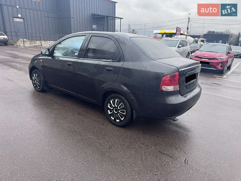 Седан Chevrolet Aveo 2005 в Києві фото 4 Седан Chevrolet Aveo 2005 в Києві