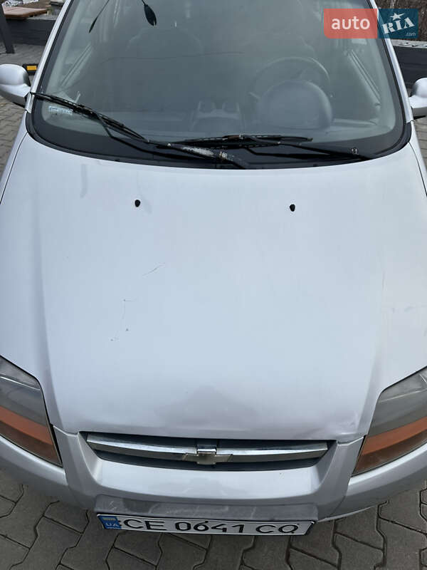 Седан Chevrolet Aveo 2006 в Чернівцях