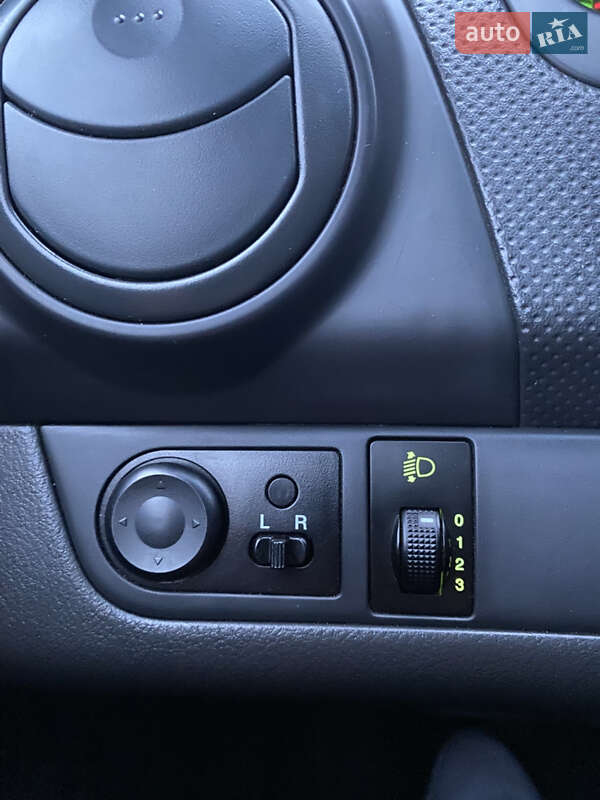 Седан Chevrolet Aveo 2007 в Полтаві