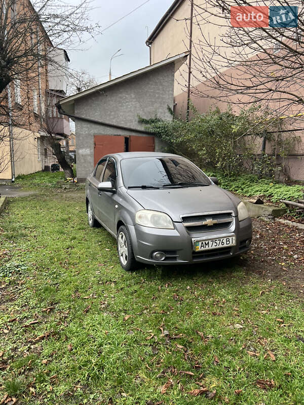 Седан Chevrolet Aveo 2007 в Виннице