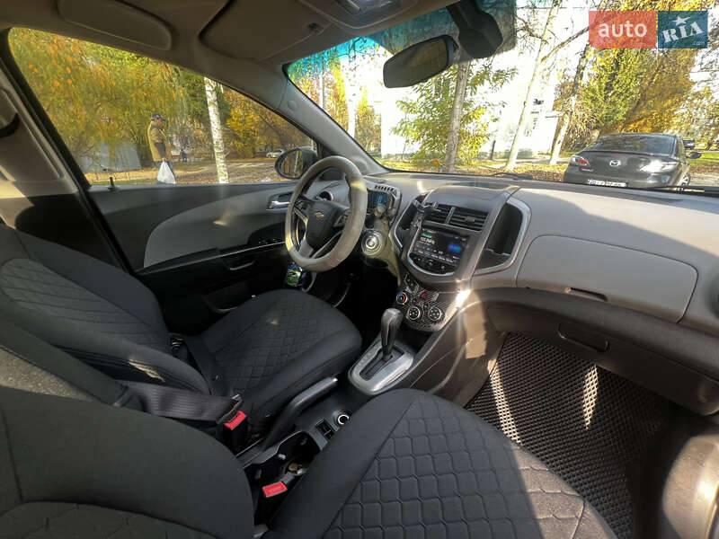 Седан Chevrolet Aveo 2014 в Кременчуге