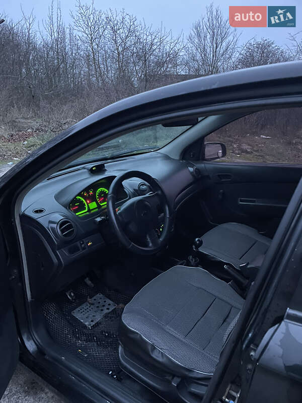 Седан Chevrolet Aveo 2006 в Жмеринке