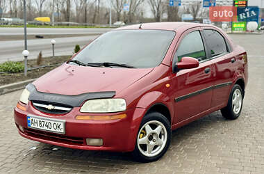 Седан Chevrolet Aveo 2005 в Днепре