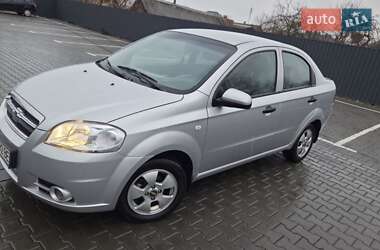 Седан Chevrolet Aveo 2011 в Виннице