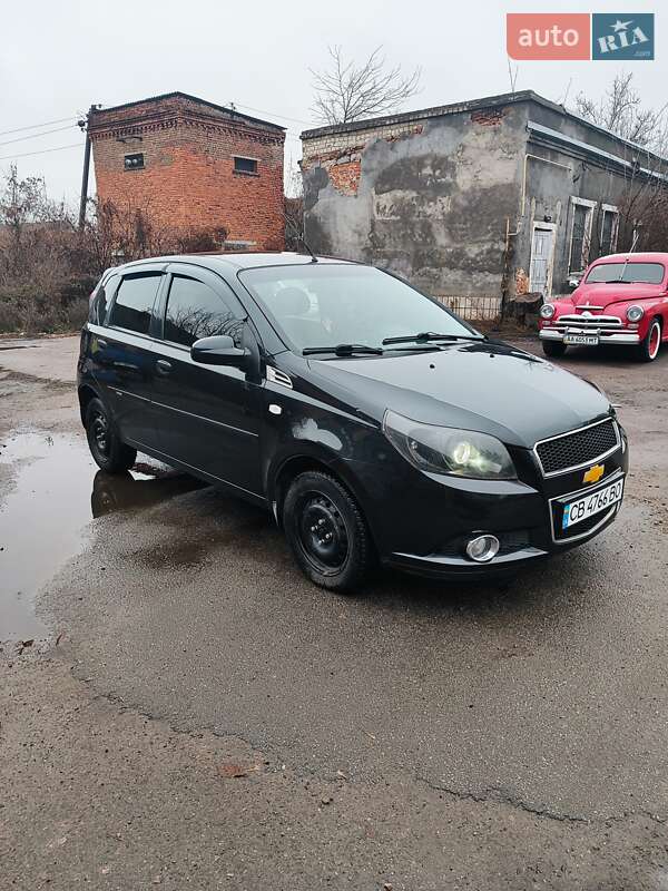 Хэтчбек Chevrolet Aveo 2010 в Козельце