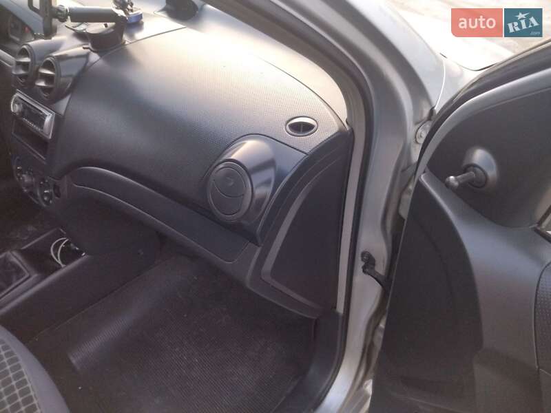 Седан Chevrolet Aveo 2007 в Рівному