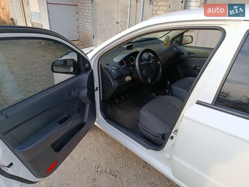 Седан Chevrolet Aveo 2007 в Дніпрі