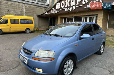 Седан Chevrolet Aveo 2005 в Черновцах