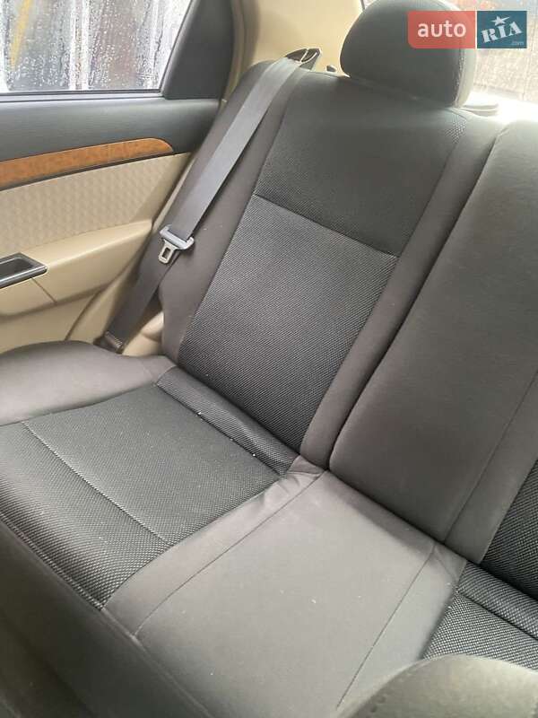 Седан Chevrolet Aveo 2008 в Кропивницком