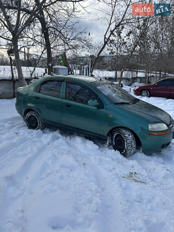 Седан Chevrolet Aveo 2004 в Харкові