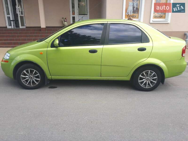 Седан Chevrolet Aveo 2005 в Вінниці