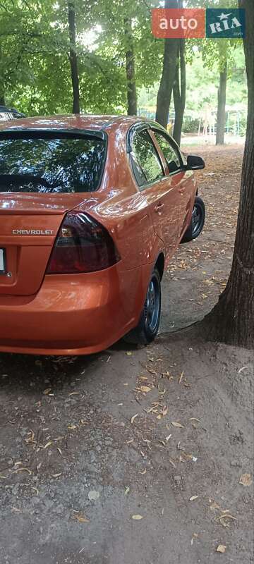 Седан Chevrolet Aveo 2006 в Днепре