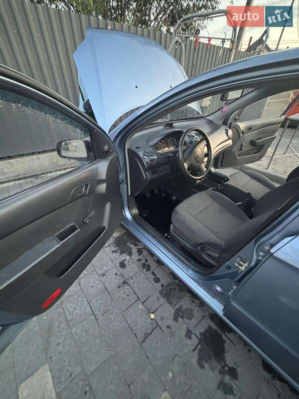 Седан Chevrolet Aveo 2007 в Ужгороді