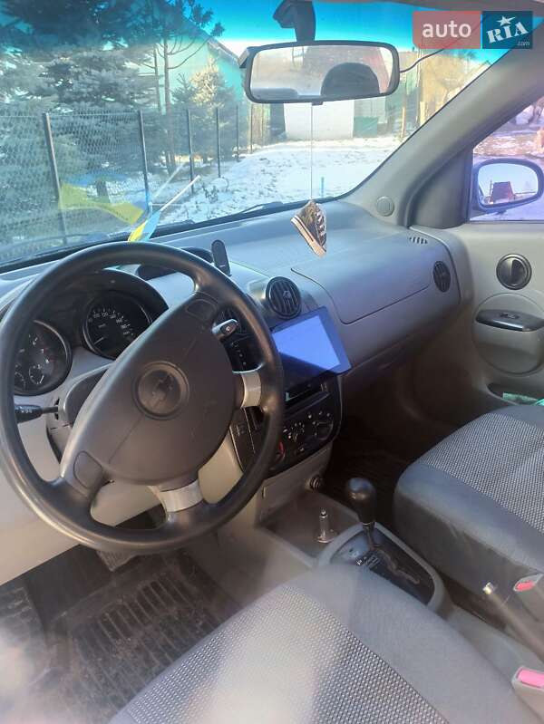 Седан Chevrolet Aveo 2005 в Рудки