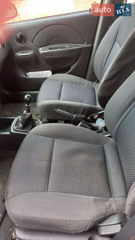 Хетчбек Chevrolet Aveo 2006 в Нікополі