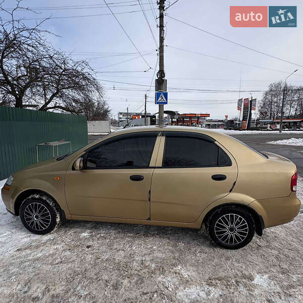 Седан Chevrolet Aveo 2004 в Житомирі